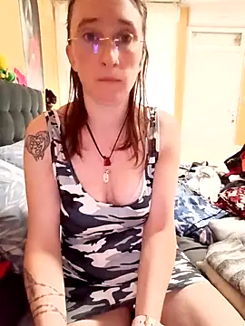 Sophierob1 online show from 04.28.26