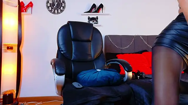 JadeClifford online show from 11.20.25