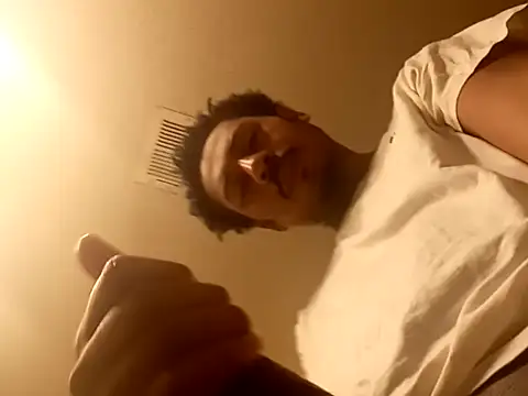 Snapshot of Yungandhungd chatting on 09.27.25 Yungandhungd online show from 09.27.25