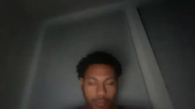 Snapshot of Yungandhungd chatting on 11.22.25 Yungandhungd online show from 11.22.25