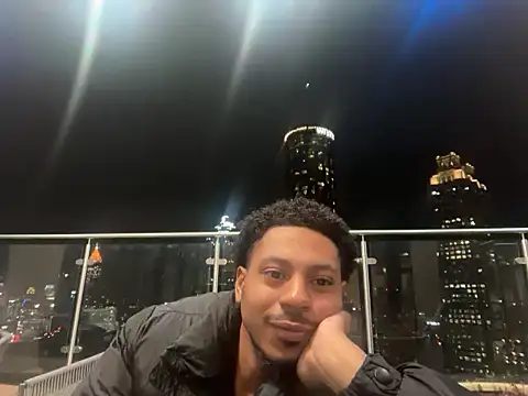 Snapshot of Yungandhungd chatting on 01.10.26 Yungandhungd online show from 01.10.26