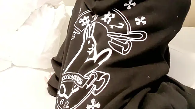 Snapshot of Fujita_Meru chatting on 11.09.25 Fujita Meru online show from 11.09.25