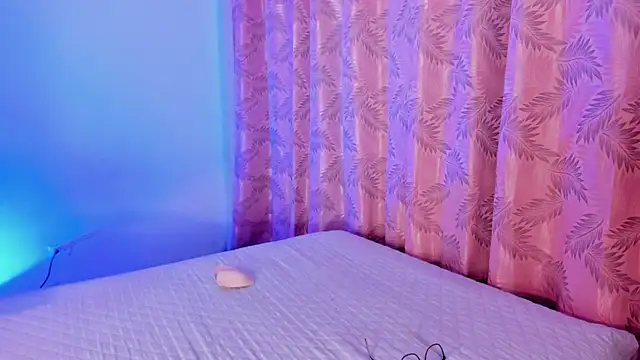 riley bensongh online show from 10.29.25