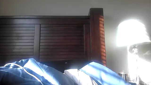 Snapshot of Marlowlovee chatting on 10.12.25 Marlowlovee online show from 10.12.25