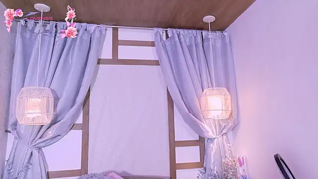 RenataLeclair online show from 04.20.26