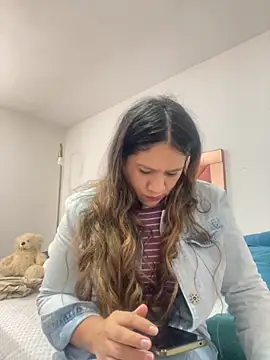 emma hot2006 online show from 10.27.25