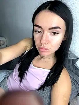 Snapshot of karrr__aaa chatting on 10.06.25 karrr aaa online show from 10.06.25