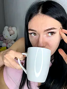 Snapshot of karrr__aaa chatting on 10.10.25 karrr aaa online show from 10.10.25