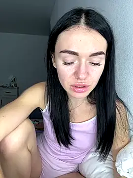 Snapshot of karrr__aaa chatting on 10.22.25 karrr aaa online show from 10.22.25