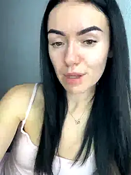 Snapshot of karrr__aaa chatting on 12.17.25 karrr aaa online show from 12.17.25