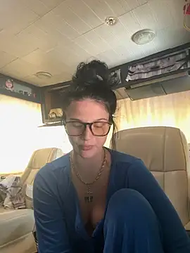 Snapshot of sexyLexii2002 chatting on 09.09.25 sexyLexii2002 online show from 09.09.25