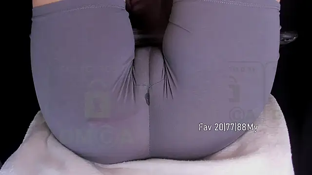 Snapshot of Cameltoe_squirt_inPants chatting on 12.22.24 Cameltoe squirt inPants online show from 12.22.24