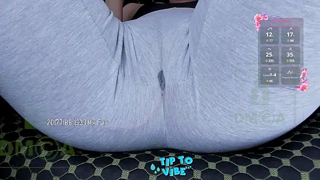 Snapshot of Cameltoe_squirt_inPants chatting on 03.15.25 Cameltoe squirt inPants online show from 03.15.25