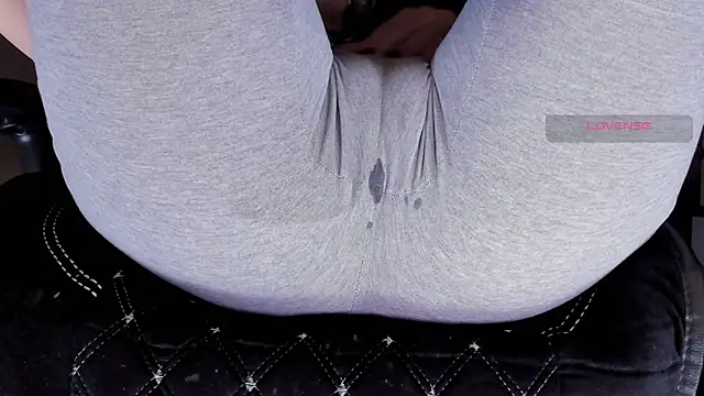 Snapshot of Cameltoe_squirt_inPants chatting on 09.09.25 Cameltoe squirt inPants online show from 09.09.25
