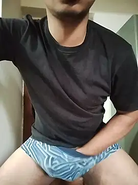 COme8989 online show from 11.28.25