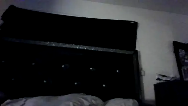 OnlyOneMeeks online show from 04.17.26