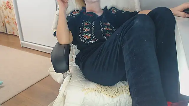 merlyn4 online show from 01.05.25