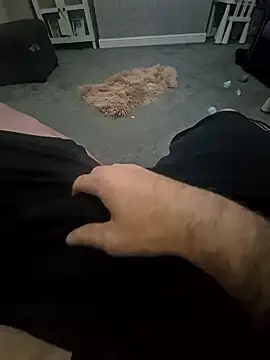 Snapshot of biversboy chatting on 09.19.25 biversboy online show from 09.19.25