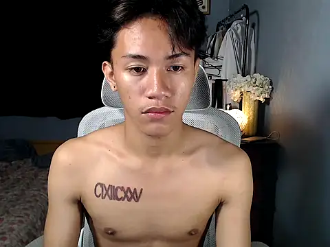 Snapshot of naughtyboyloy_0 chatting on 01.07.26 naughtyboyloy 0 online show from 01.07.26