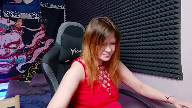 Nora lovvvv online show from 12.22.25