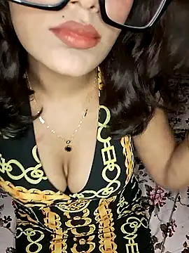 Snapshot of ALEXA_1100 chatting on 09.13.25 ALEXA 1100 online show from 09.13.25