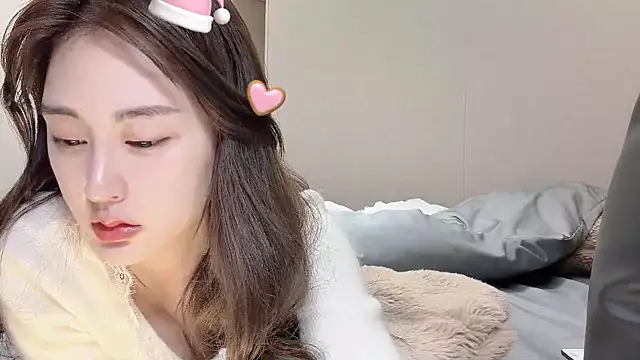 Snapshot of Aquarius-002 chatting on 01.19.26 Aquarius-002 online show from 01.19.26