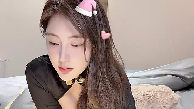 Snapshot of Aquarius-002 chatting on 03.04.26 Aquarius-002 online show from 03.04.26