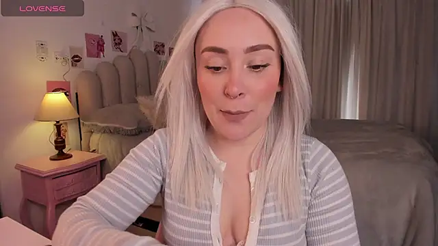 Snapshot of sofi_graay chatting on 02.28.26 sofi graay online show from 02.28.26