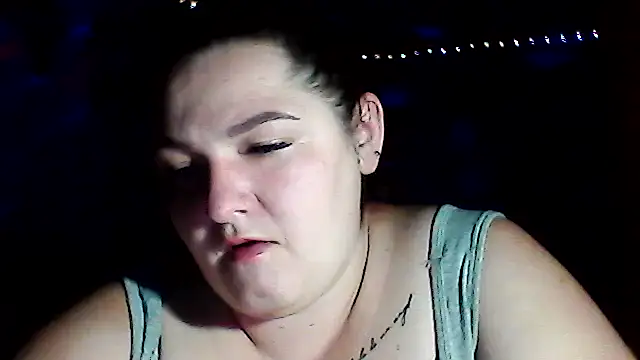 Snapshot of AngelQSky chatting on 12.01.25 AngelQSky online show from 12.01.25