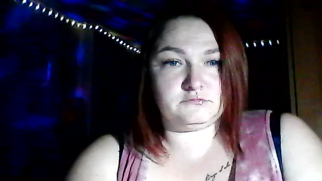 Snapshot of AngelQSky chatting on 12.14.25 AngelQSky online show from 12.14.25