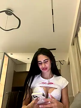 Snapshot of itsyourgirltee chatting on 11.13.25 itsyourgirltee online show from 11.13.25