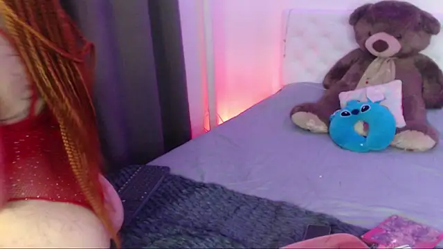 kylie444  online show from 12.15.25