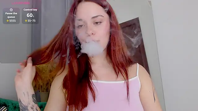 Snapshot of Little_melodyy chatting on 09.20.25 Little melodyy online show from 09.20.25