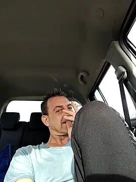 Snapshot of FleetedMusing chatting on 11.03.25 FleetedMusing online show from 11.03.25