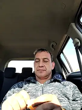 Snapshot of FleetedMusing chatting on 11.05.25 FleetedMusing online show from 11.05.25