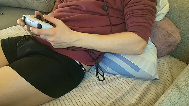 Breezydicksn online show from 12.04.25