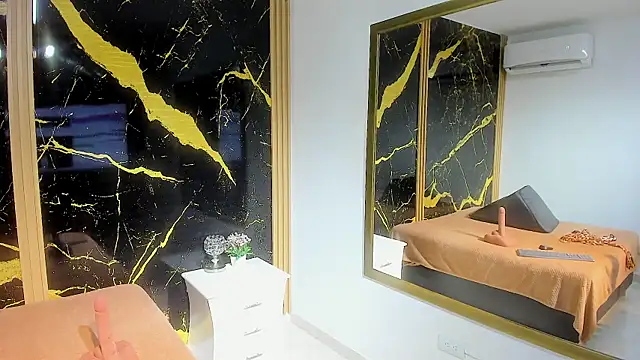 AdrianaVegga online show from 03.04.26