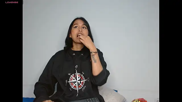 Gia Lee online show from 01.08.26