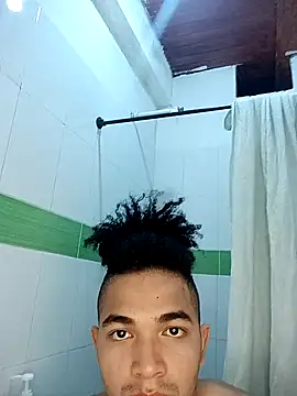 Snapshot of Twink_angel3 chatting on 09.11.25 Twink angel3 online show from 09.11.25