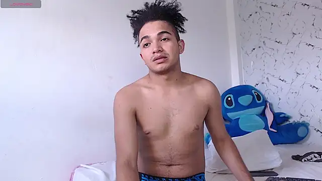 Snapshot of Twink_angel3 chatting on 09.14.25 Twink angel3 online show from 09.14.25