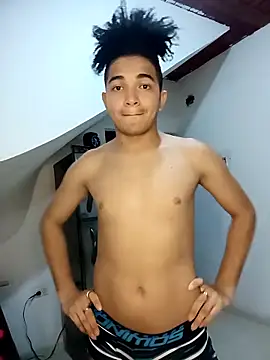 Snapshot of Twink_angel3 chatting on 09.23.25 Twink angel3 online show from 09.23.25