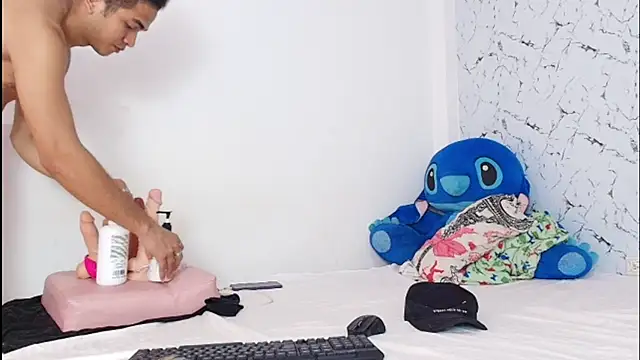 Snapshot of Twink_angel3 chatting on 10.03.25 Twink angel3 online show from 10.03.25