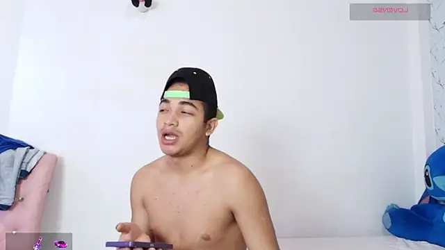 Snapshot of Twink_angel3 chatting on 10.11.25 Twink angel3 online show from 10.11.25