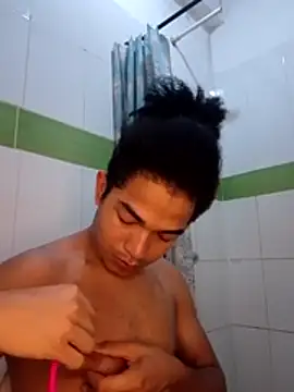 Snapshot of Twink_angel3 chatting on 03.28.26 Twink angel3 online show from 03.28.26