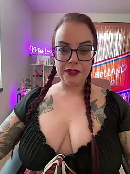 Miss Lucifer6 online show from 06.14.26