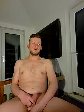 Snapshot of 6incheswannacum chatting on 12.16.25 6incheswannacum online show from 12.16.25