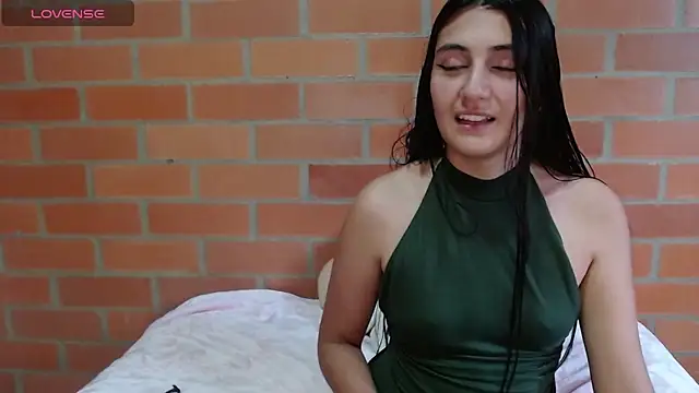 Montserrat Jay online show from 10.03.25