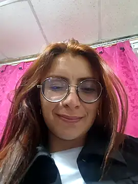 Snapshot of Natalykaty chatting on 12.21.25 Natalykaty online show from 12.21.25