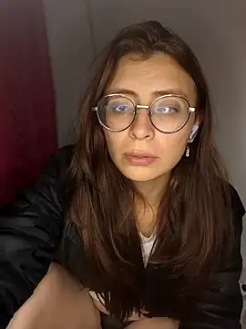 Snapshot of Natalykaty chatting on 12.23.25 Natalykaty online show from 12.23.25