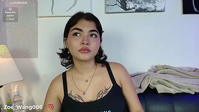 Snapshot of Zoe_wang chatting on 10.30.25 Zoe wang online show from 10.30.25